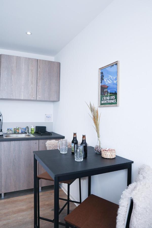 Le Paradis Fiscal, 5min Bale, Parking Prive Apartment